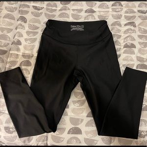 OV Black Zoom 7/8 Leggings
